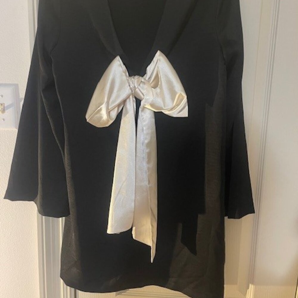 SHEIN Women's Flowy Dress/ Low Cut Back with A Bow